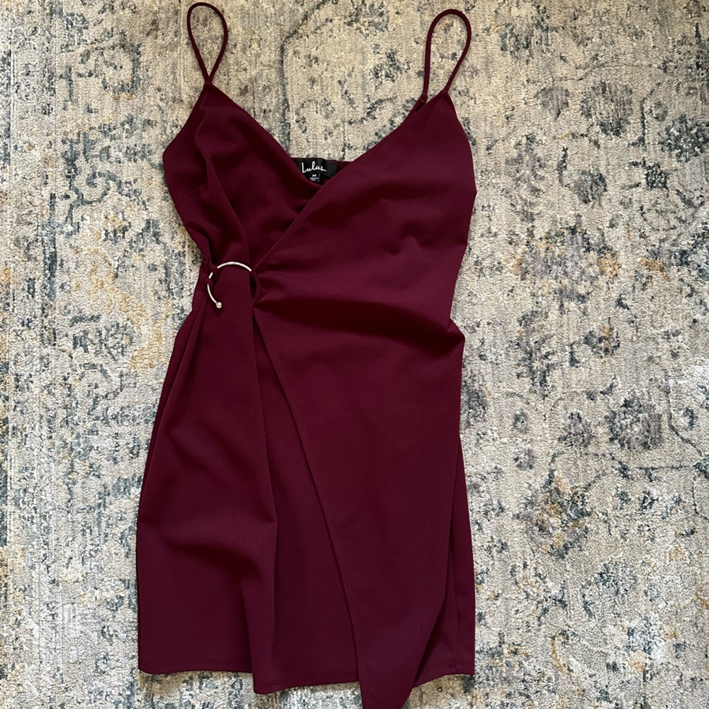 Lulus dress with buckle